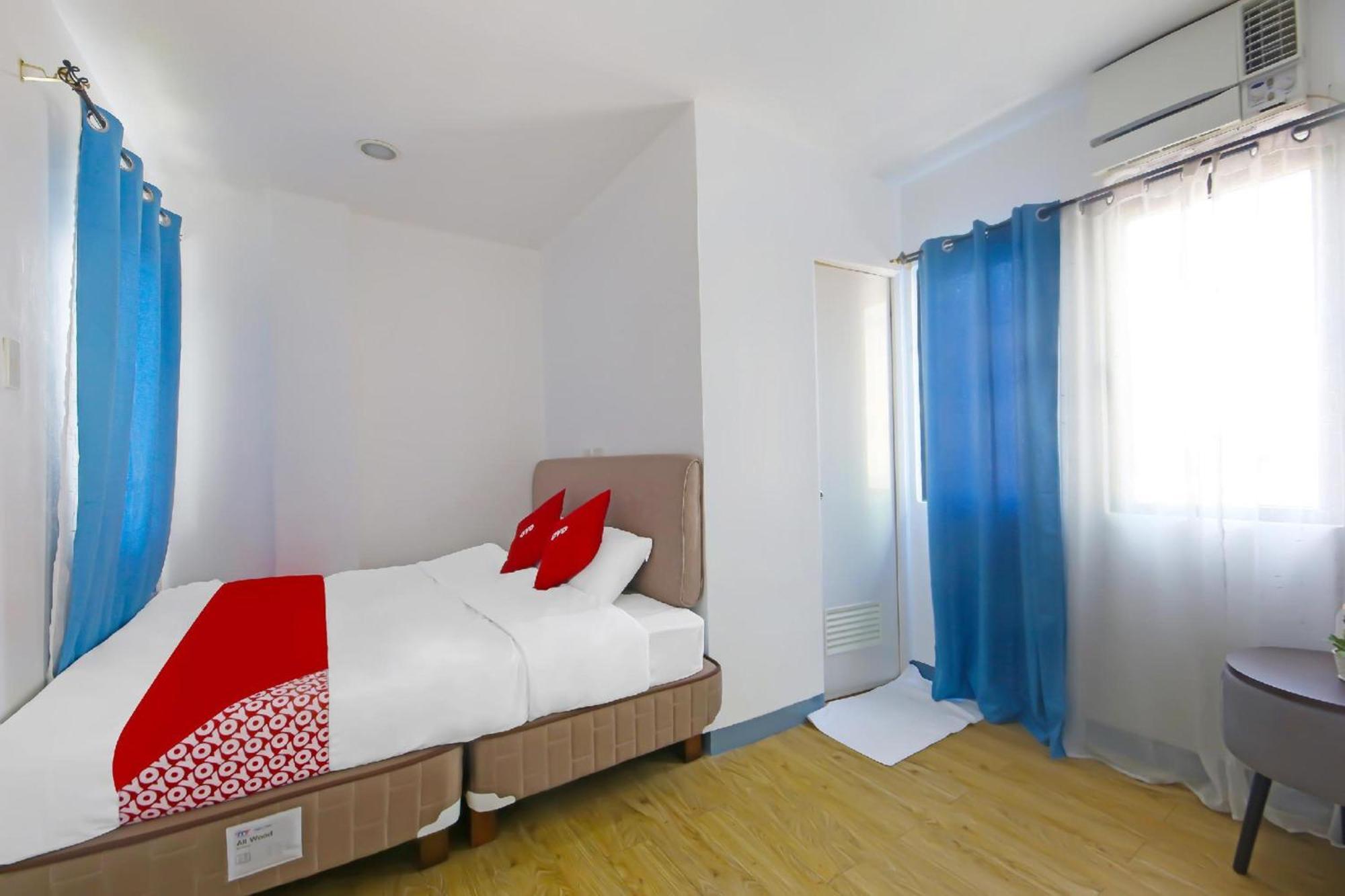 Loveness Apartelle Pasay Exterior photo