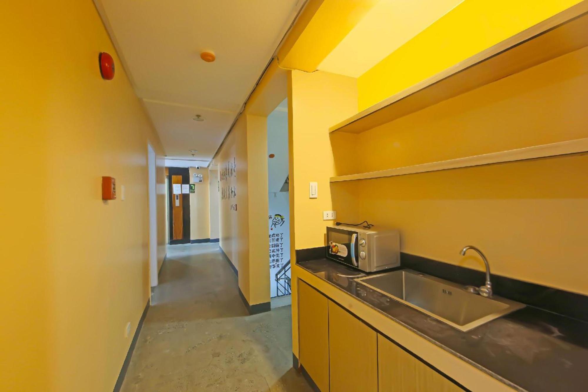 Loveness Apartelle Pasay Exterior photo